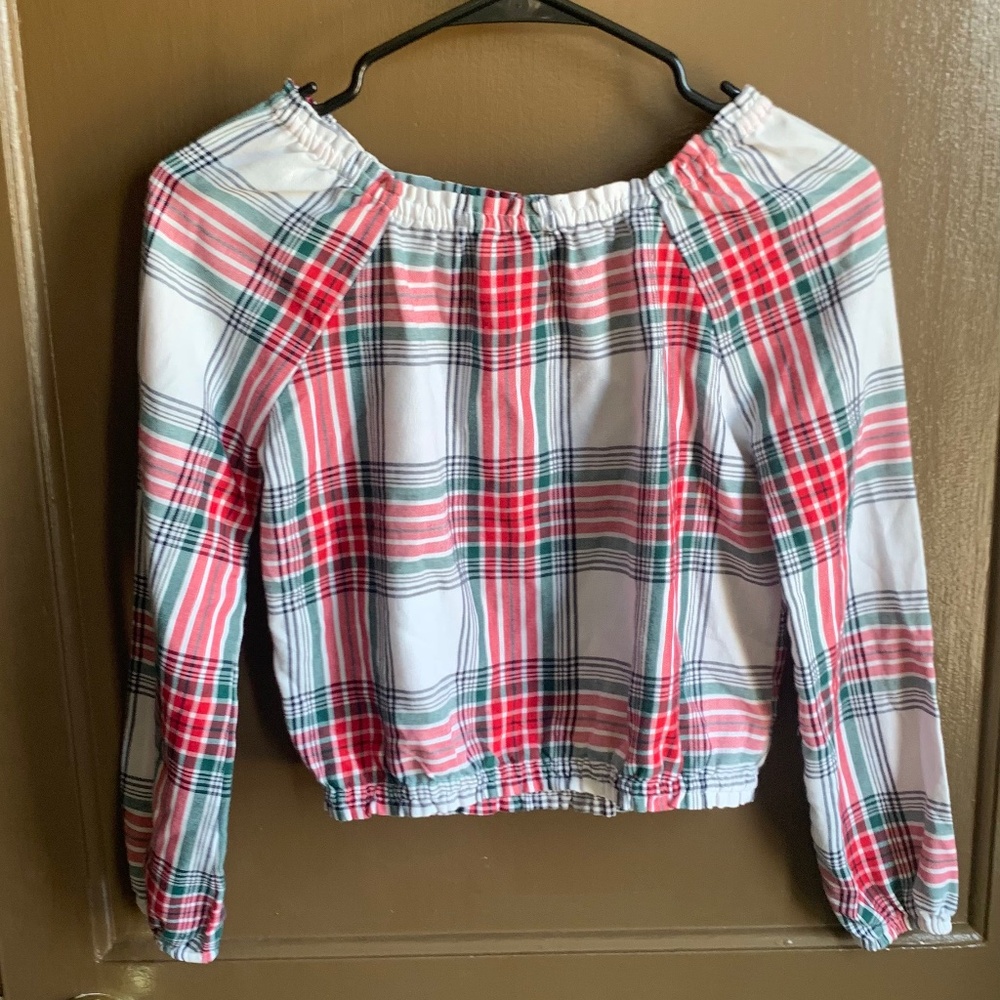 Quarter sleeve top/long sleeve button up
